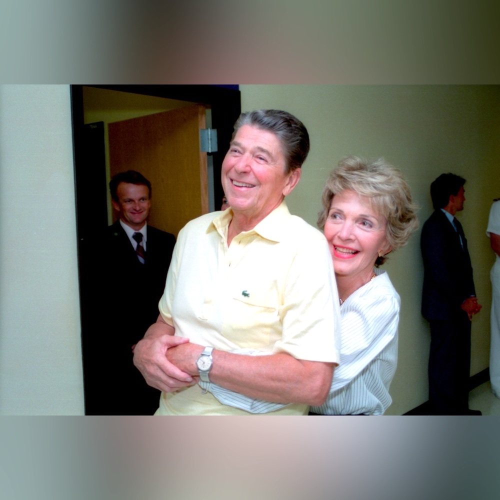 40th American President Ronald Reagan With Wife Nancy 4x6 Photos 16pc Set